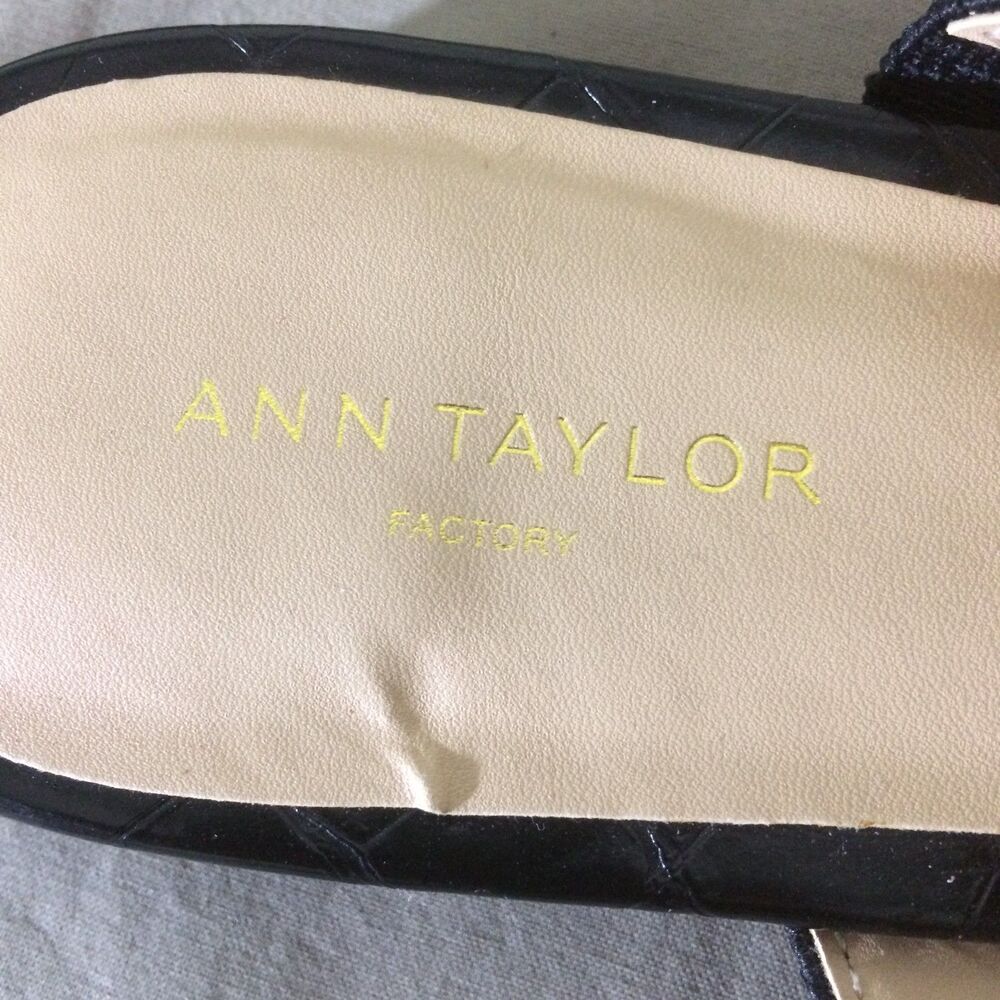 Ann Taylor Factory Black Pointed Toe Mule Flats Size 8.5 Faux Croc Slip On Shoes - Picture 5 of 8